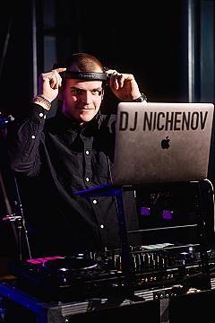 Iļja Joničenoks DJ NICHENOV